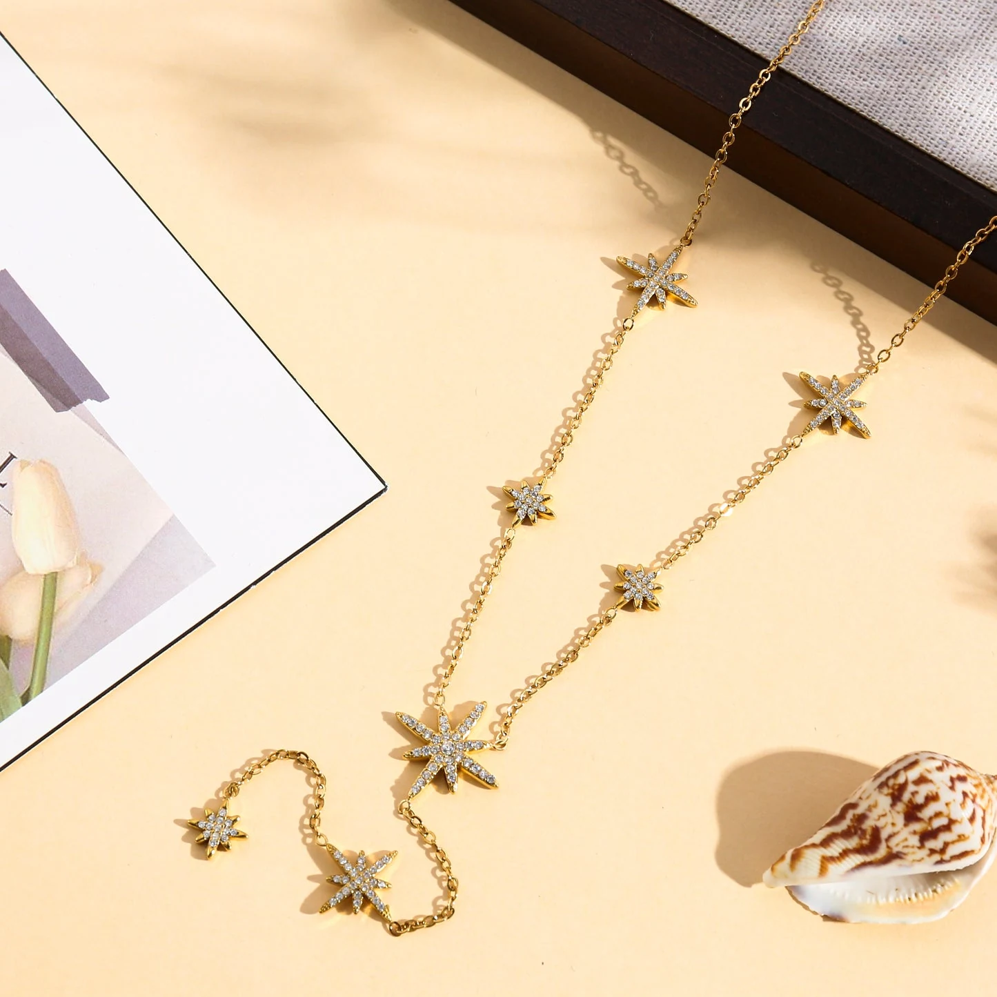 Collier en Y à étoiles scintillantes