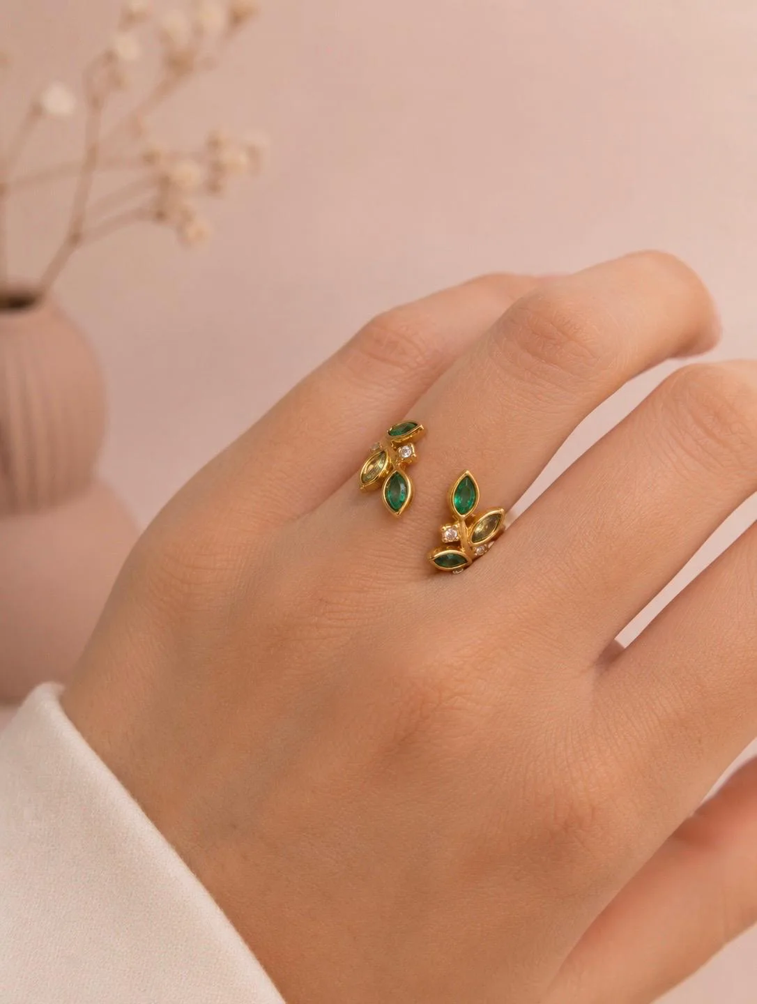 Bague ajustable par devant feuillage avec zirconium colorés