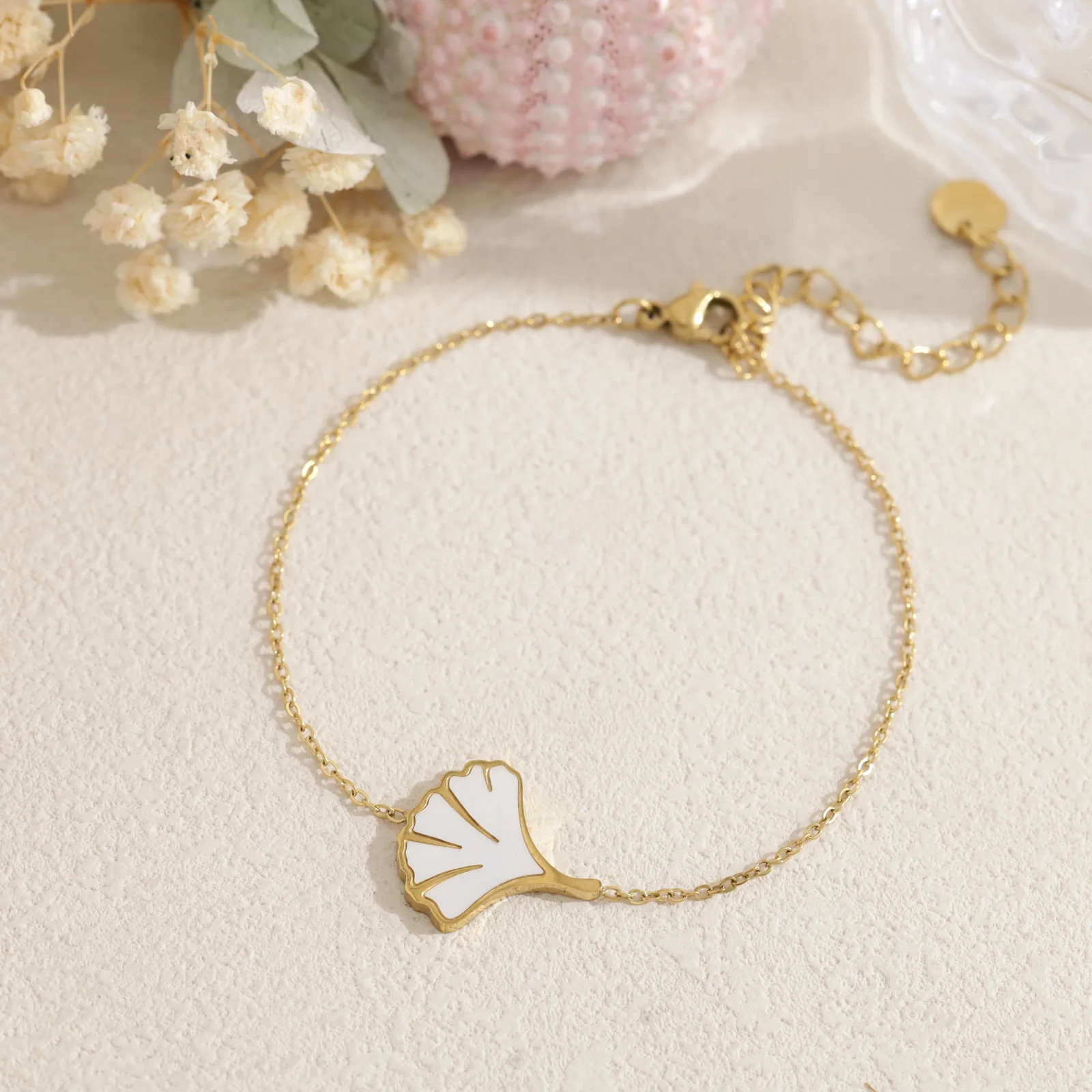 Bracelet feuille Ginkgo pavée et nacrée - Image 3