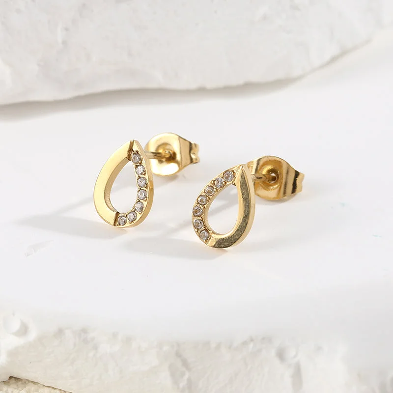 Boucles d'Oreilles Anneaux Gouttes Incrustés de Strass - Image 7