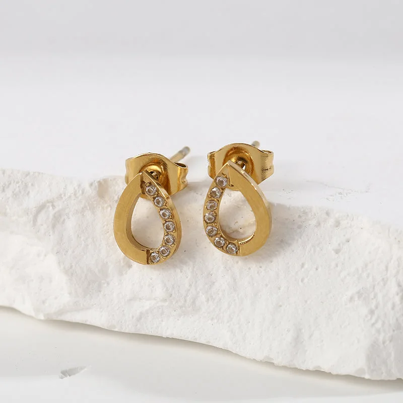 Boucles d'Oreilles Anneaux Gouttes Incrustés de Strass - Image 9