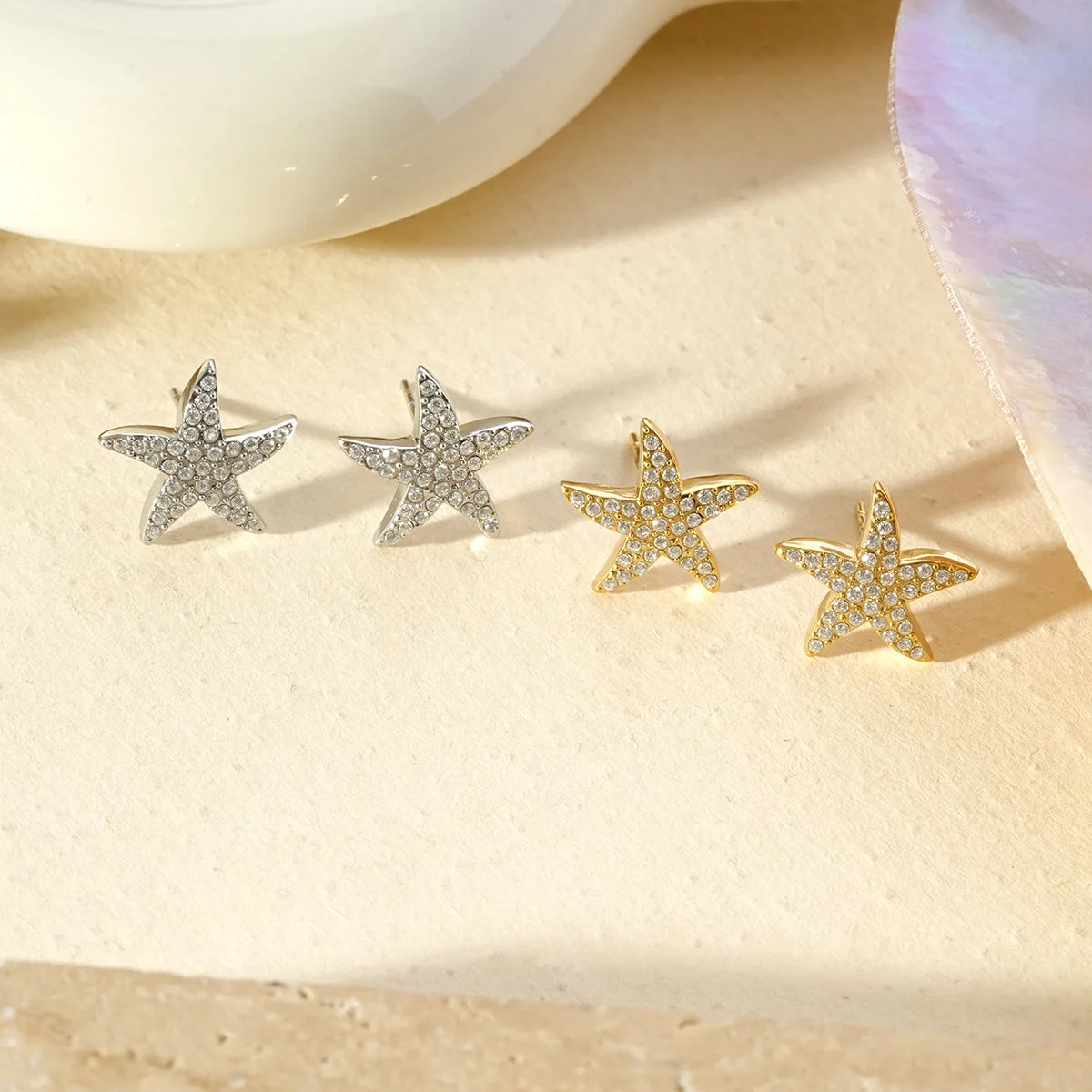 Clous d'oreilles étoiles de mer pavées de strass - Image 3