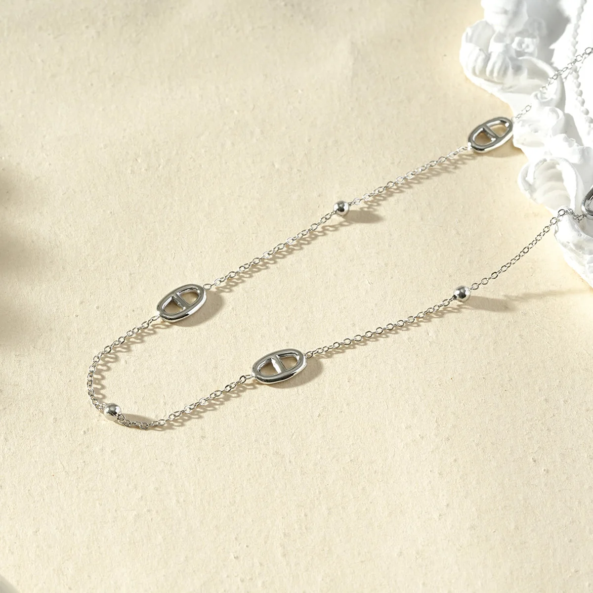Collier chaîne maillon marine et perles - Image 2