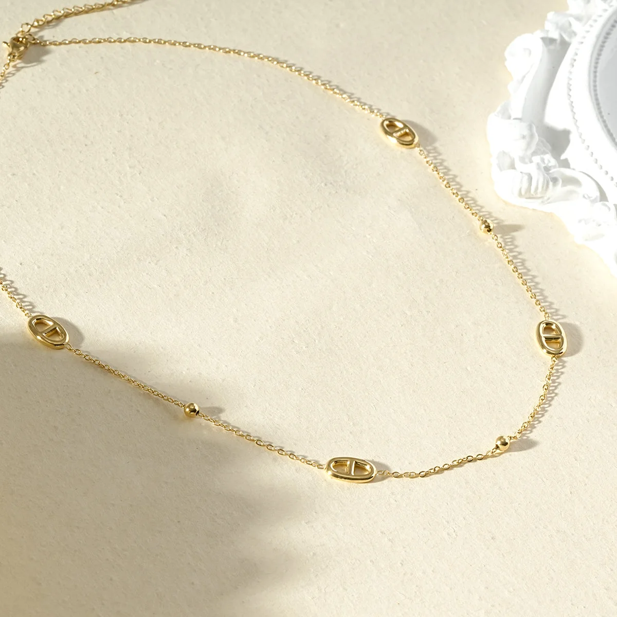 Collier chaîne maillon marine et perles - Image 3